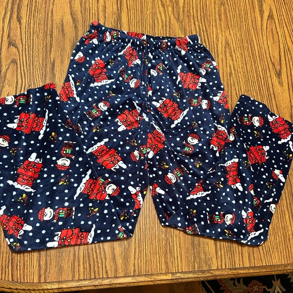 Peanuts Other - EUC Peanuts Christmas PJ pants